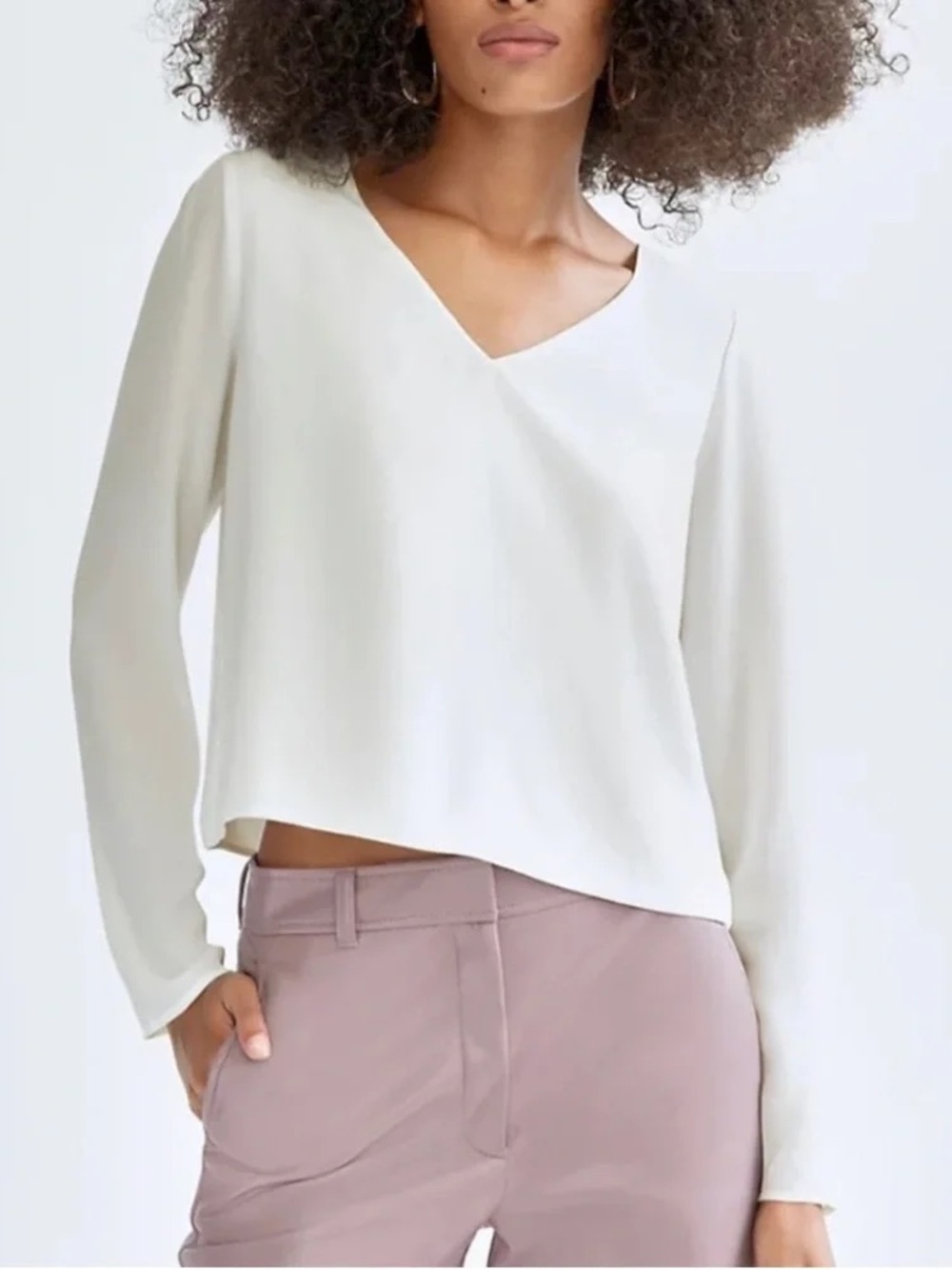 Aritzia Off-White V-Neck Long-Sleeve Blouse
